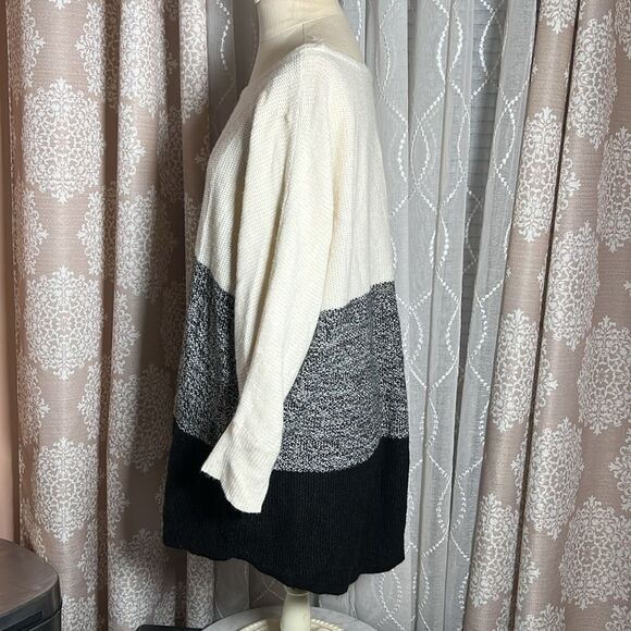 Dress barn crew neck sweater size 1x - Picture 2 of 7